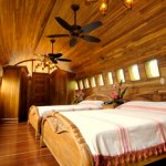 727masterbedroom 150x150 Cool hotel suite into Boeing 727